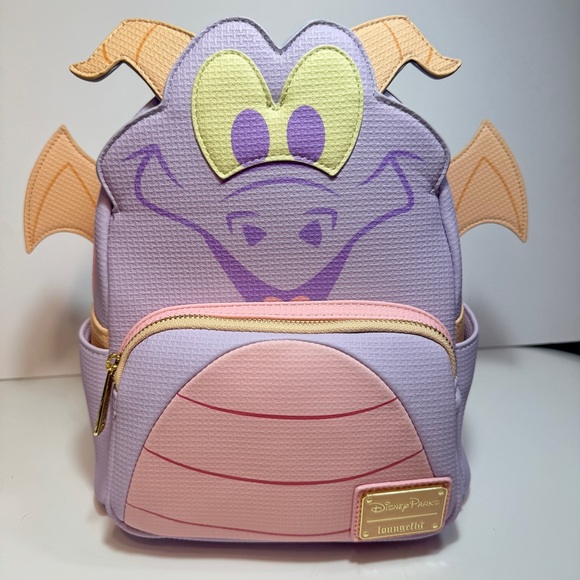 designer toiletries travel bag Monogrammed Hanging Toiletry even a hair dryer The North Face Base pfs:label-new Color:Rivet Red